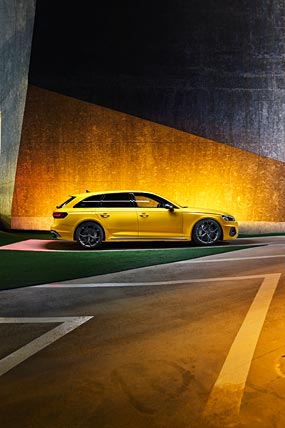 2024 Audi RS4 Avant 25 Years Edition phone wallpaper thumbnail.