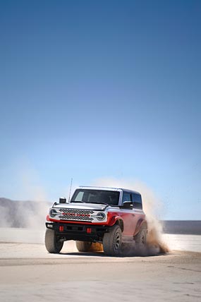 2025 Ford Bronco Stroppe Special Edition phone wallpaper thumbnail.