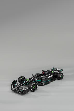 2023 Mercedes-AMG F1 W14 E Performance phone wallpaper thumbnail.