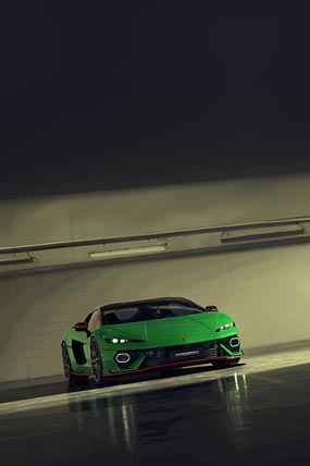 2025 Lamborghini Temerario phone wallpaper thumbnail.