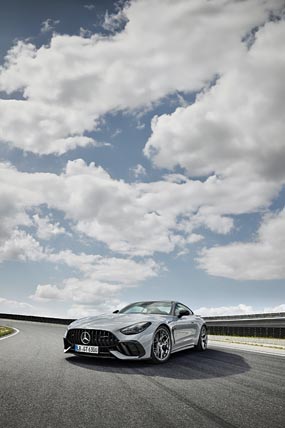 2025 Mercedes-AMG GT63 PRO phone wallpaper thumbnail.