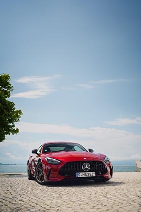 2025 Mercedes-AMG GT63 S E Performance phone wallpaper thumbnail.