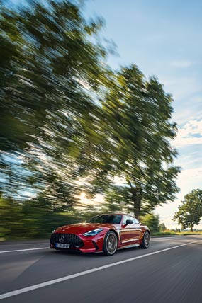 2025 Mercedes-AMG GT63 S E Performance phone wallpaper thumbnail.