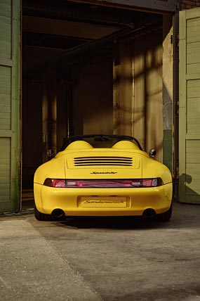 2024 Porsche 911 Speedster Sonderwunsch phone wallpaper thumbnail.