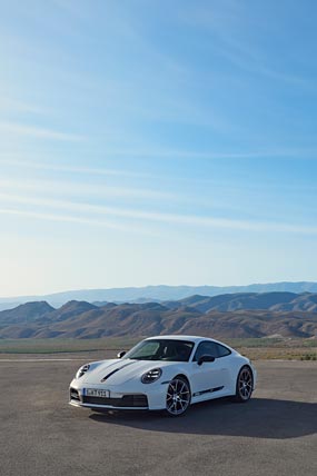 2025 Porsche 911 Carrera T phone wallpaper thumbnail.