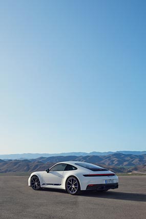 2025 Porsche 911 Carrera T phone wallpaper thumbnail.