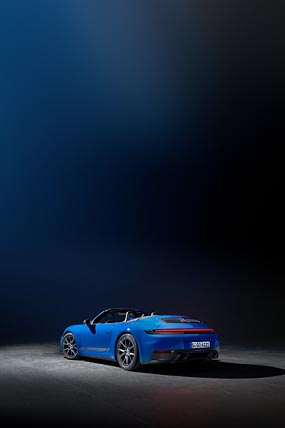 2025 Porsche 911 Carrera T phone wallpaper thumbnail.