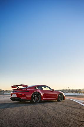 2025 Porsche 911 GT3 phone wallpaper thumbnail.