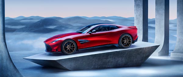 2025 Aston Martin Vanquish super ultrawide wallpaper thumbnail.