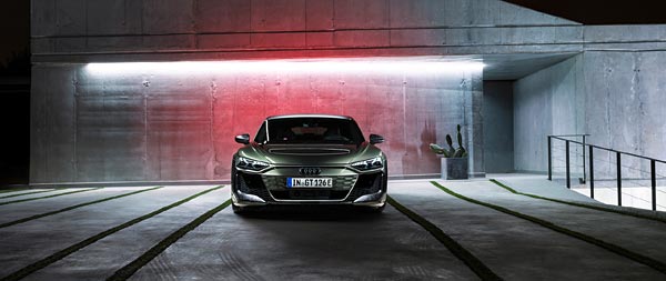 2025 Audi RS E-Tron GT Performance super ultrawide wallpaper thumbnail.