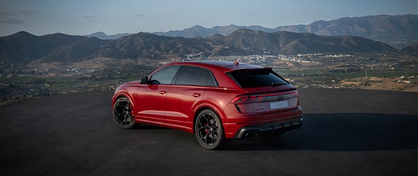 2025 Audi RS Q8 Performance super ultrawide wallpaper thumbnail.