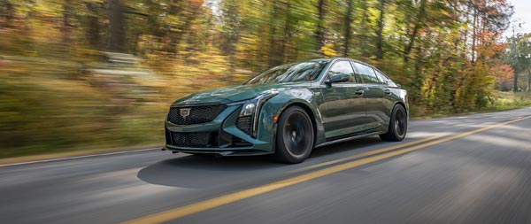 2025 Cadillac CT5-V Blackwing super ultrawide wallpaper thumbnail.