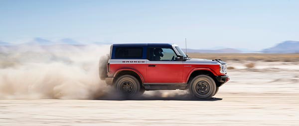 2025 Ford Bronco Stroppe Special Edition super ultrawide wallpaper thumbnail.