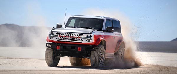 2025 Ford Bronco Stroppe Special Edition super ultrawide wallpaper thumbnail.