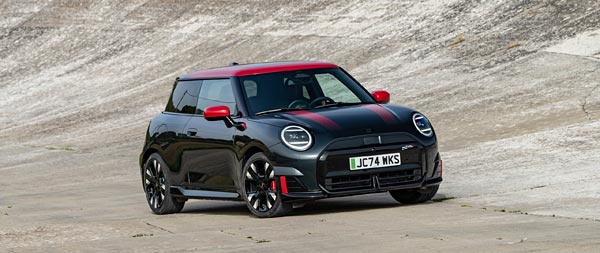 2025 Mini John Cooper Works Electric super ultrawide wallpaper thumbnail.