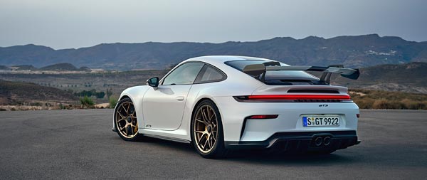 2025 Porsche 911 GT3 super ultrawide wallpaper thumbnail.