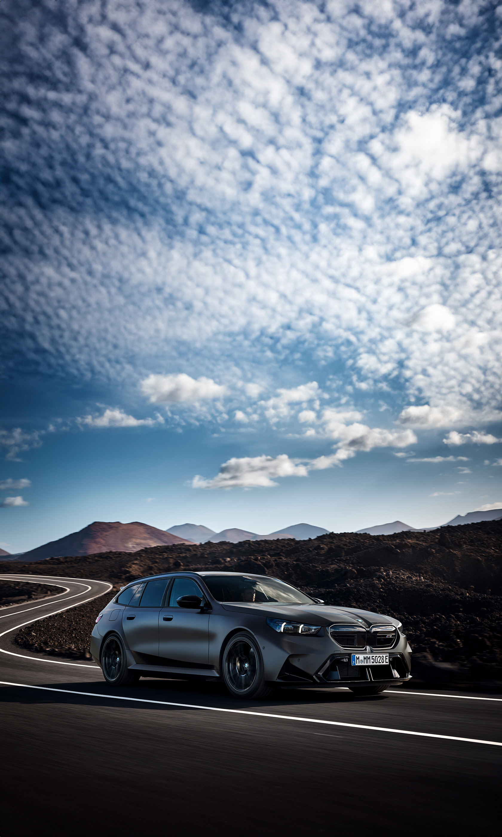  2025 BMW M5 Touring Wallpaper.