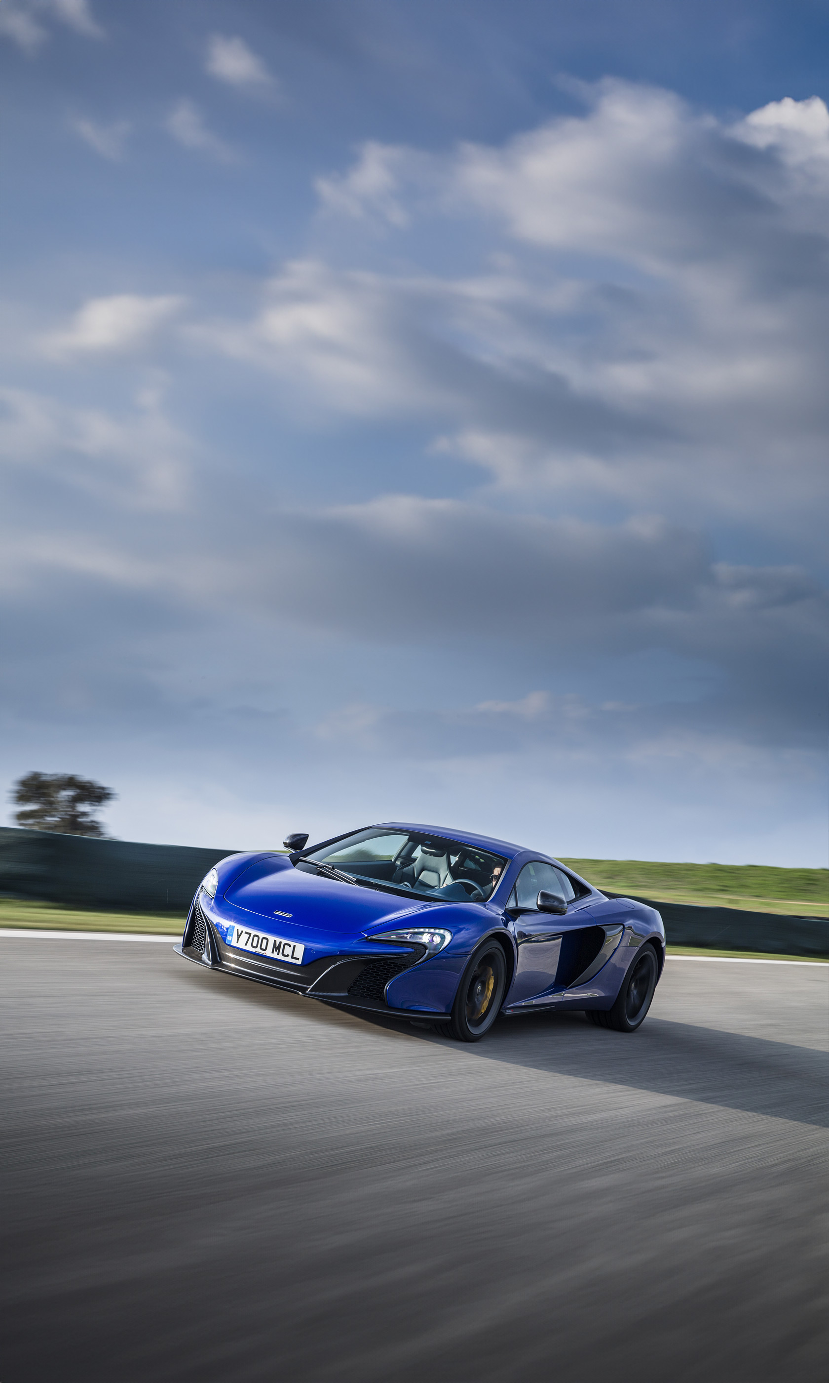  2015 McLaren 650S Wallpaper.