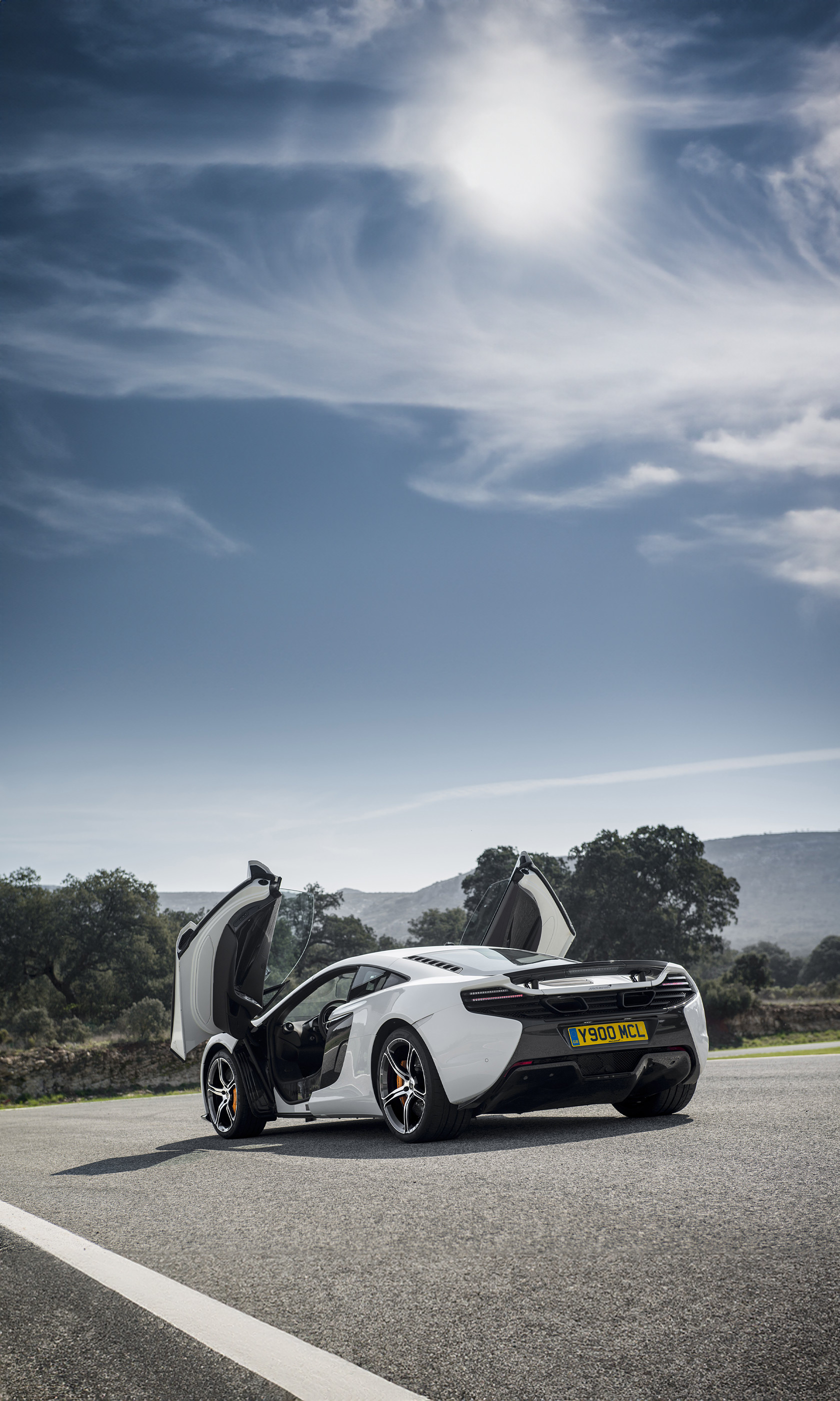  2015 McLaren 650S Wallpaper.