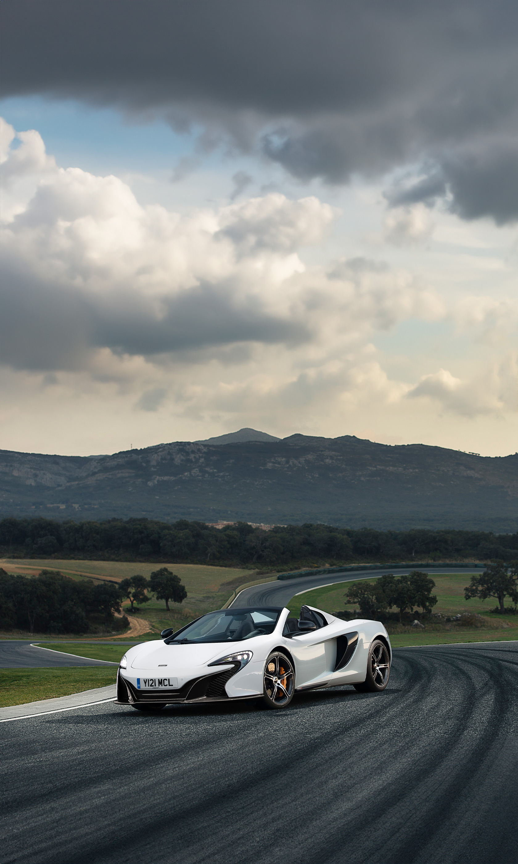  2015 McLaren 650S Spider Wallpaper.