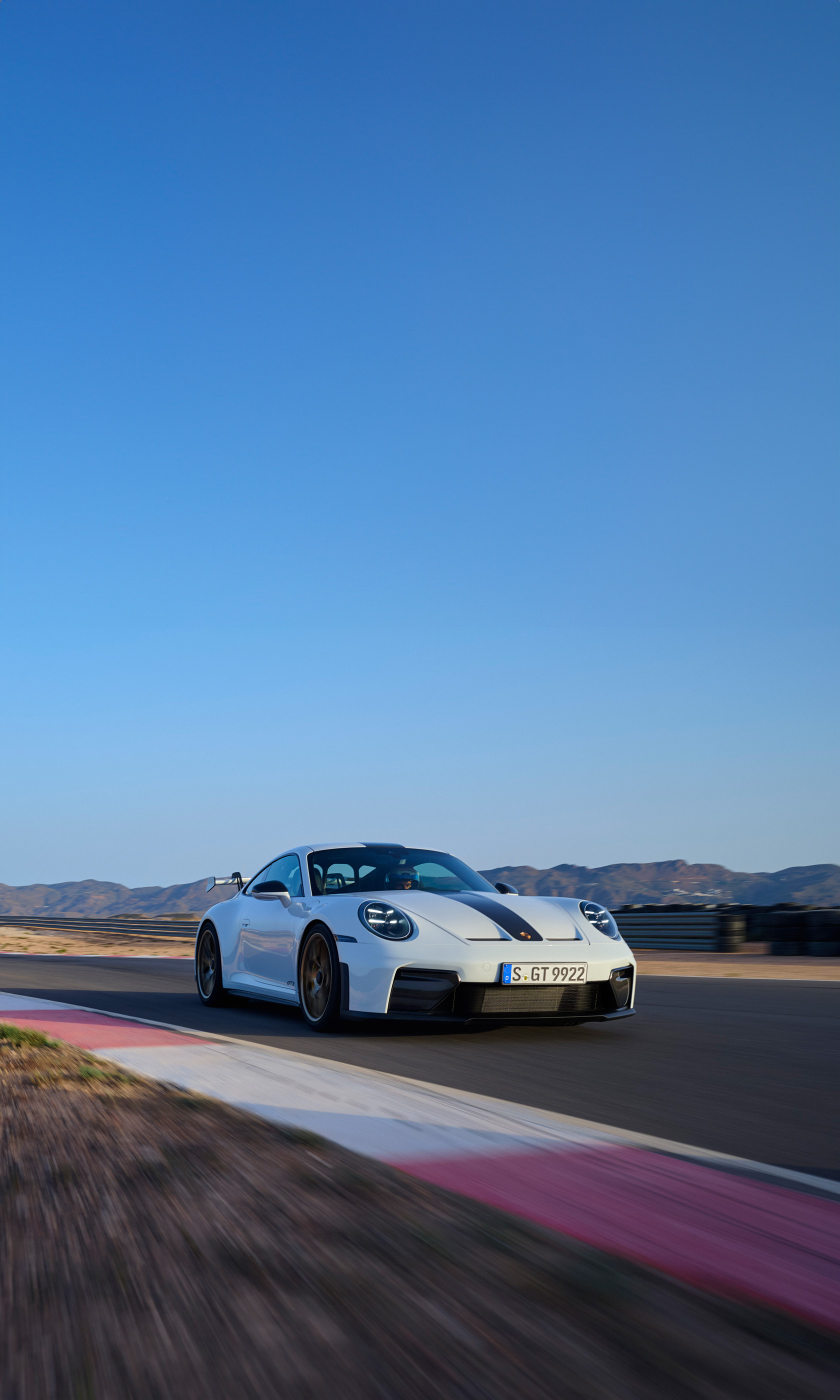  2025 Porsche 911 GT3 Wallpaper.