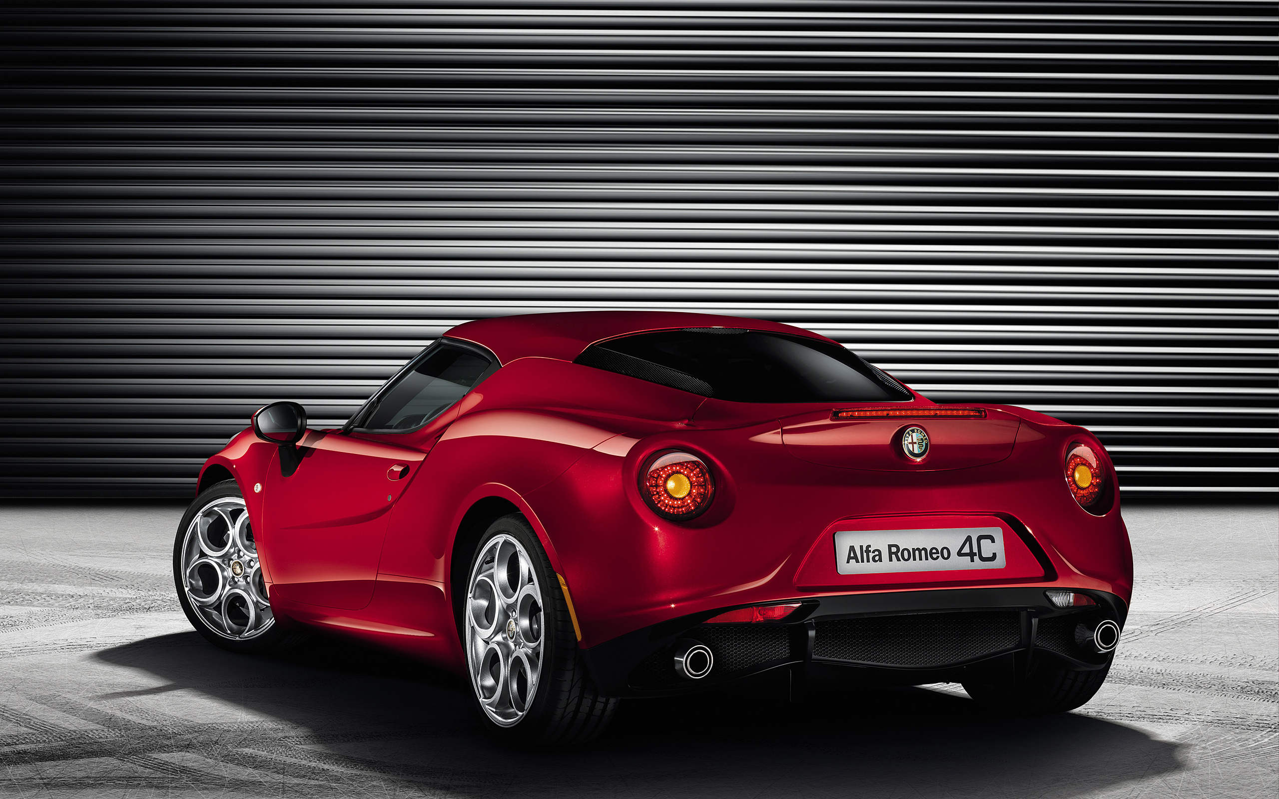  2014 Alfa Romeo 4C Wallpaper.