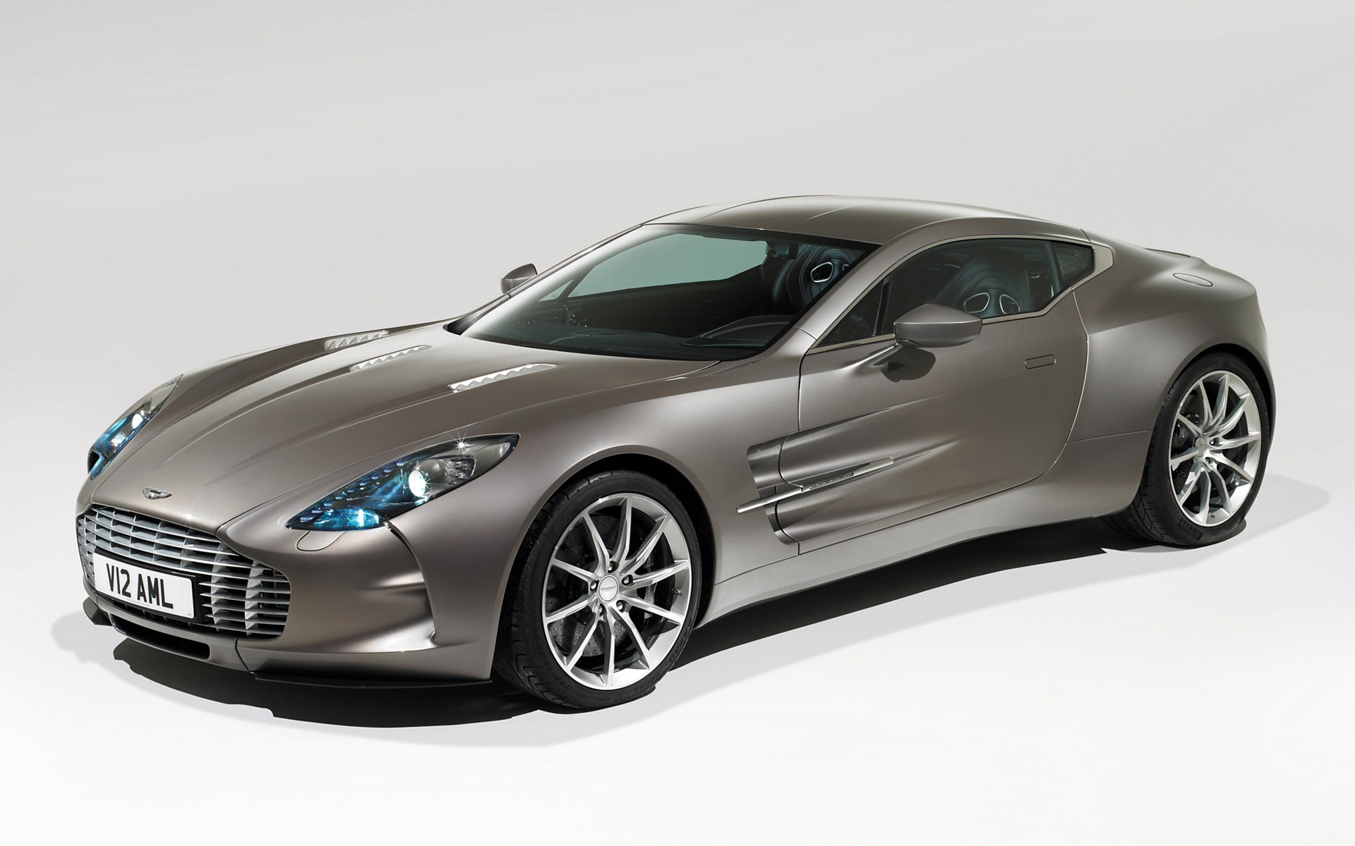  2010 Aston Martin One-77 Wallpaper.