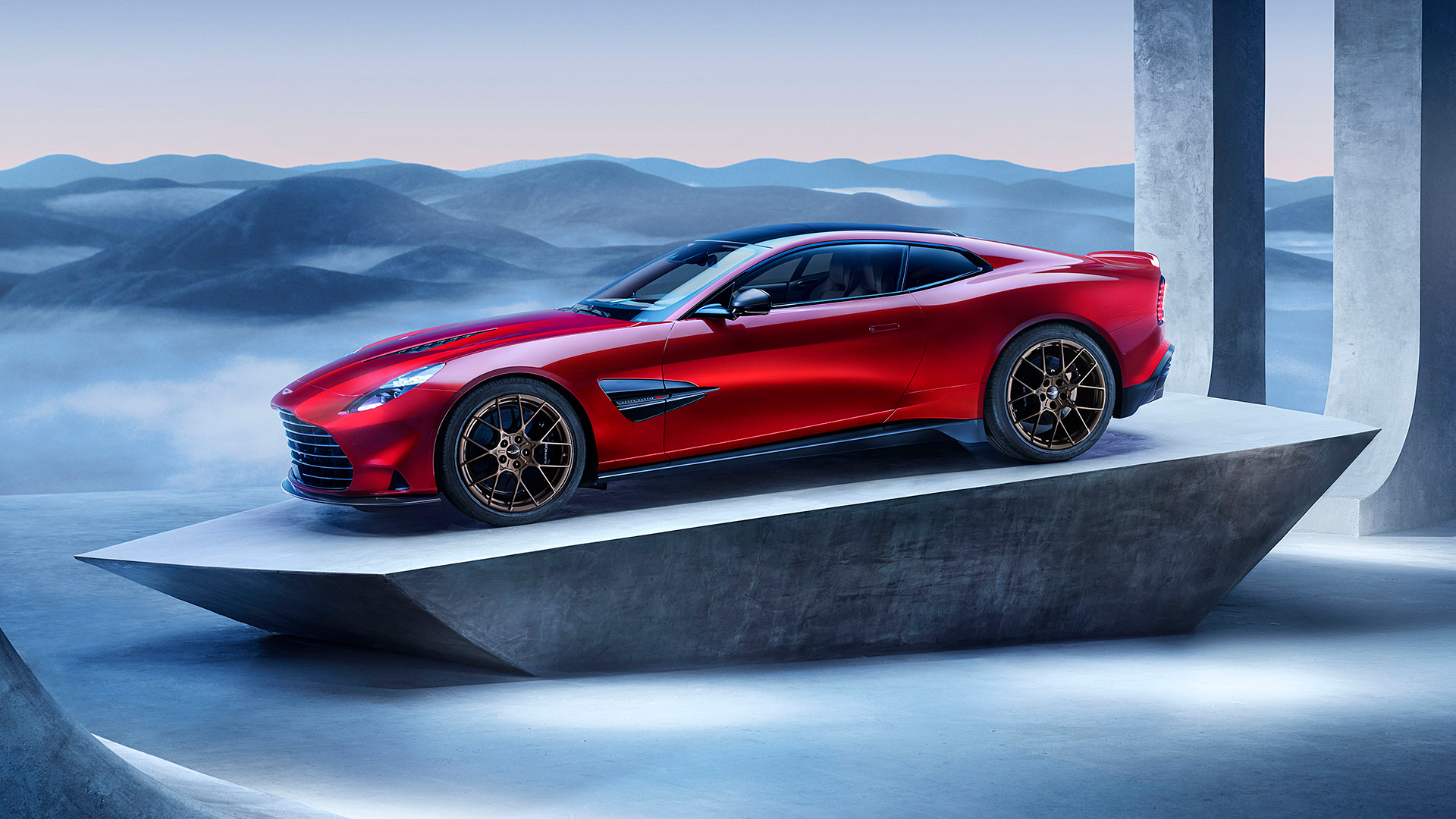  2025 Aston Martin Vanquish Wallpaper.