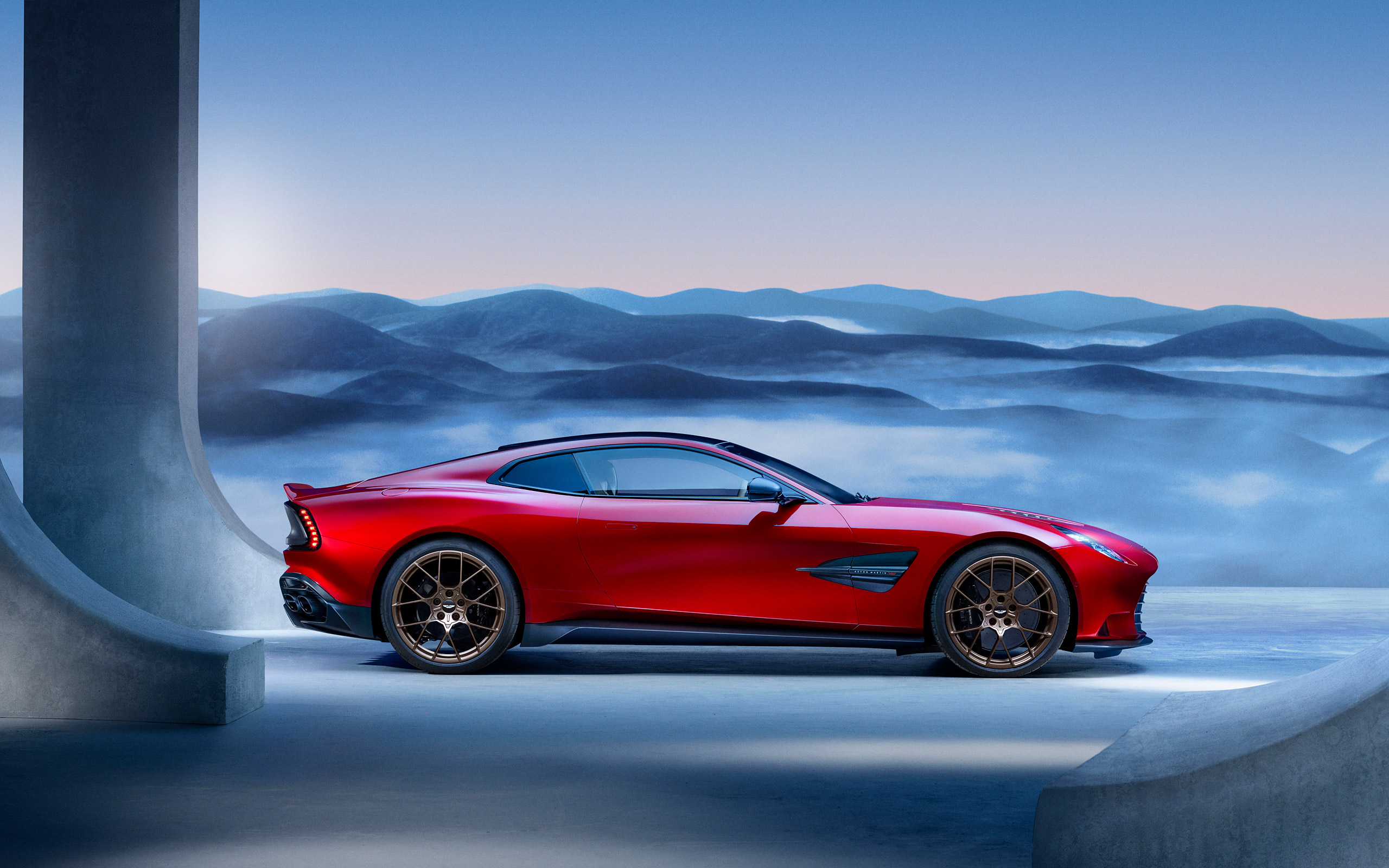  2025 Aston Martin Vanquish Wallpaper.