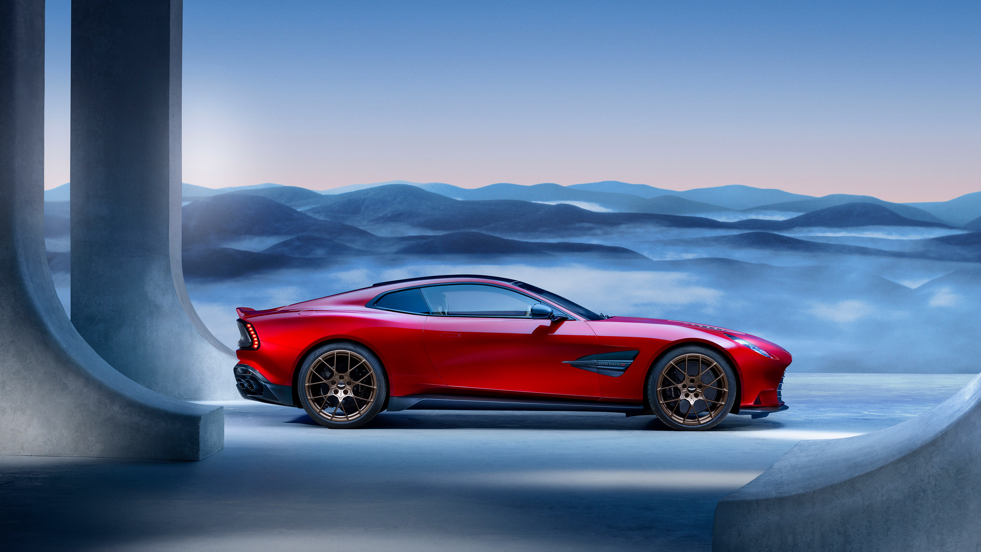  2025 Aston Martin Vanquish Wallpaper.