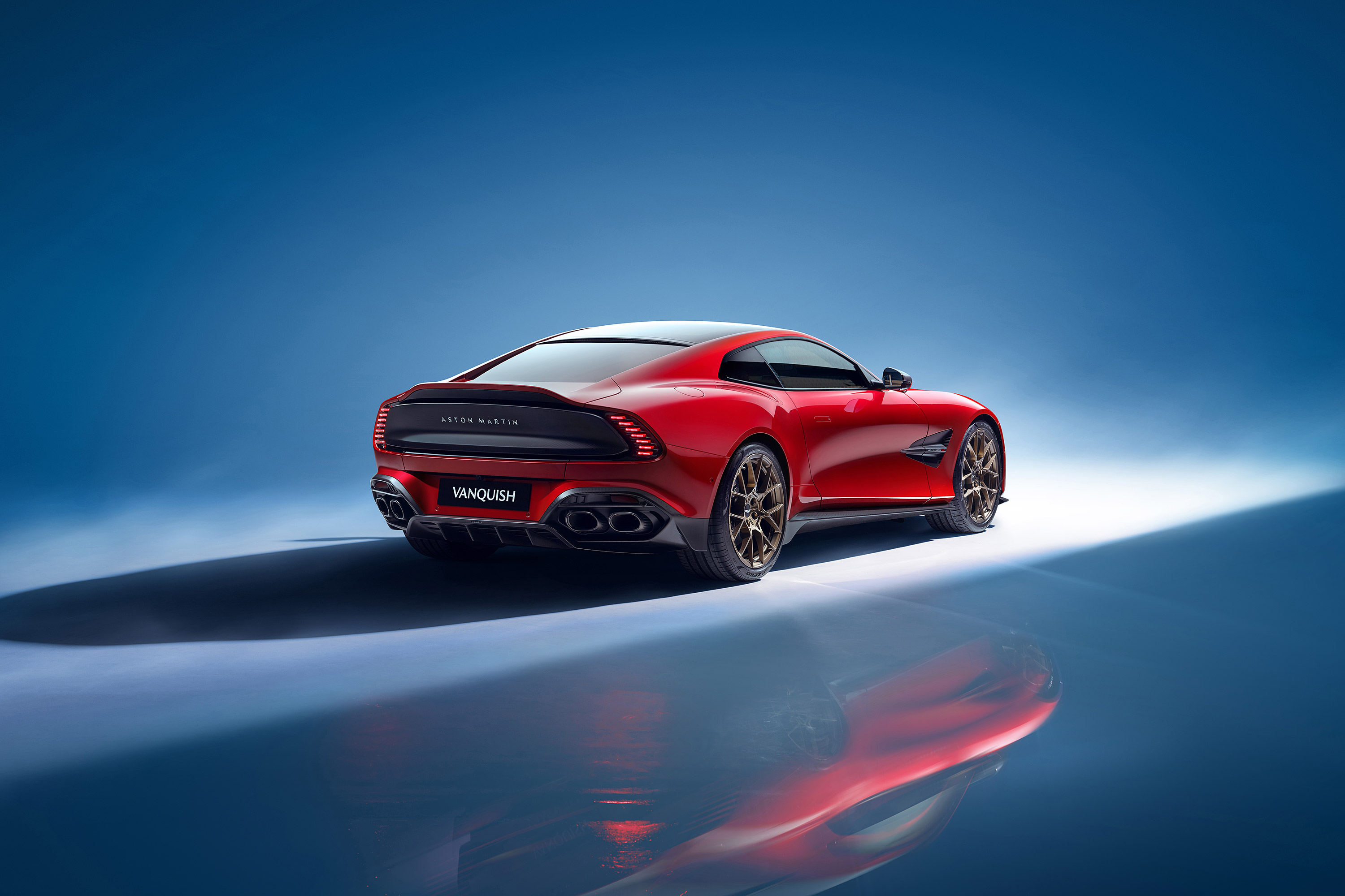  2025 Aston Martin Vanquish Wallpaper.