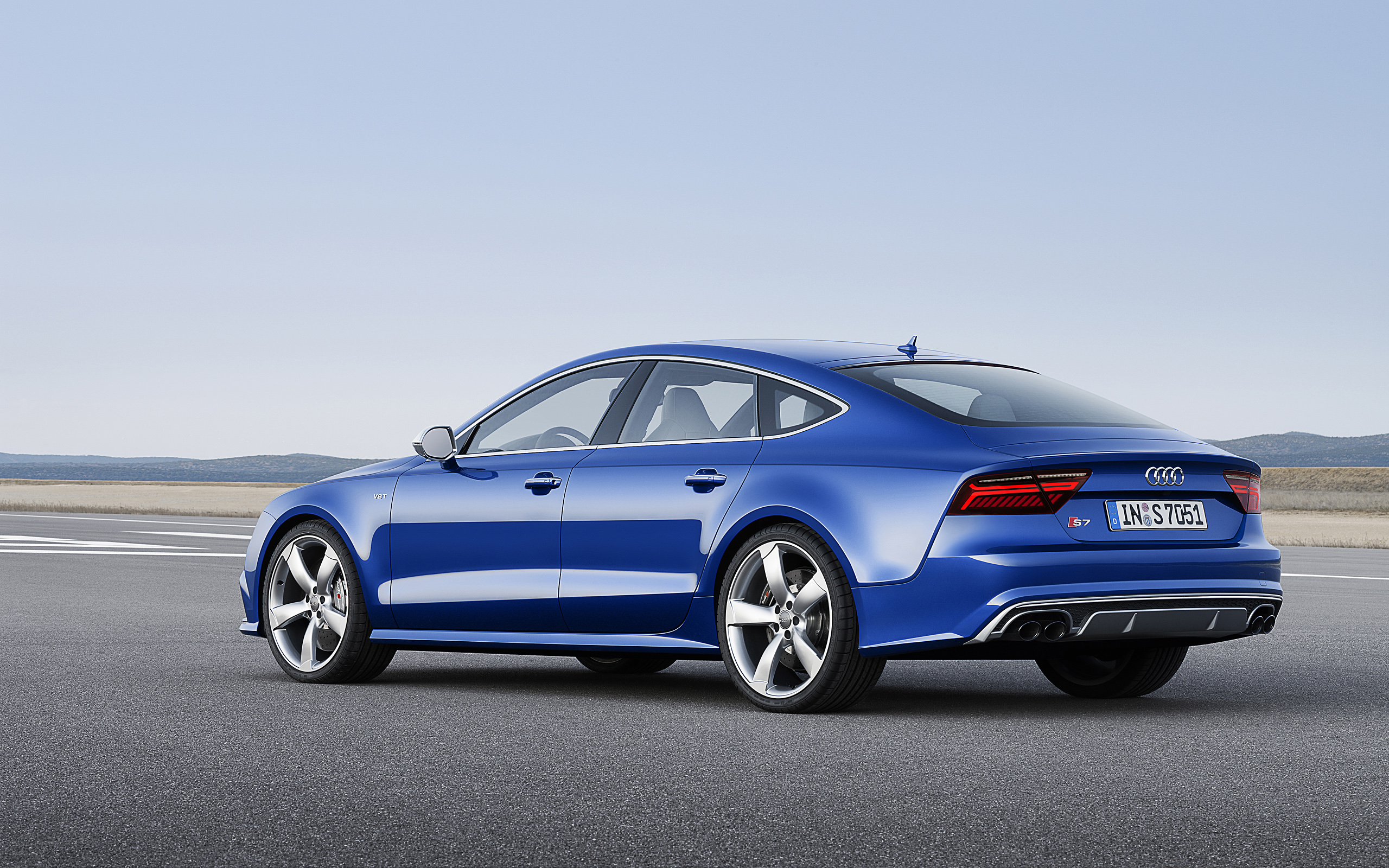  2015 Audi S7 Sportback Wallpaper.