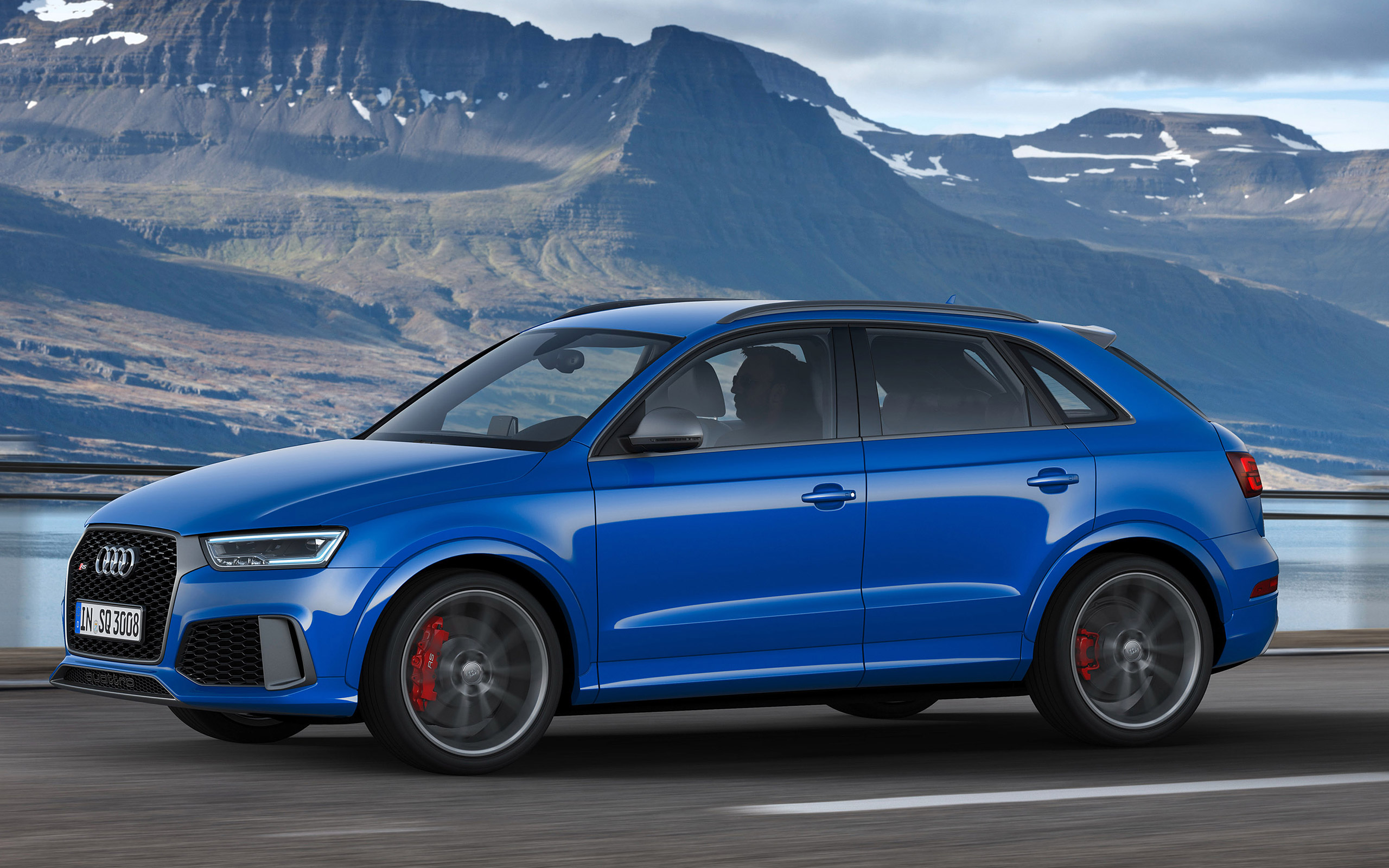  2017 Audi RS Q3 Performance Wallpaper.