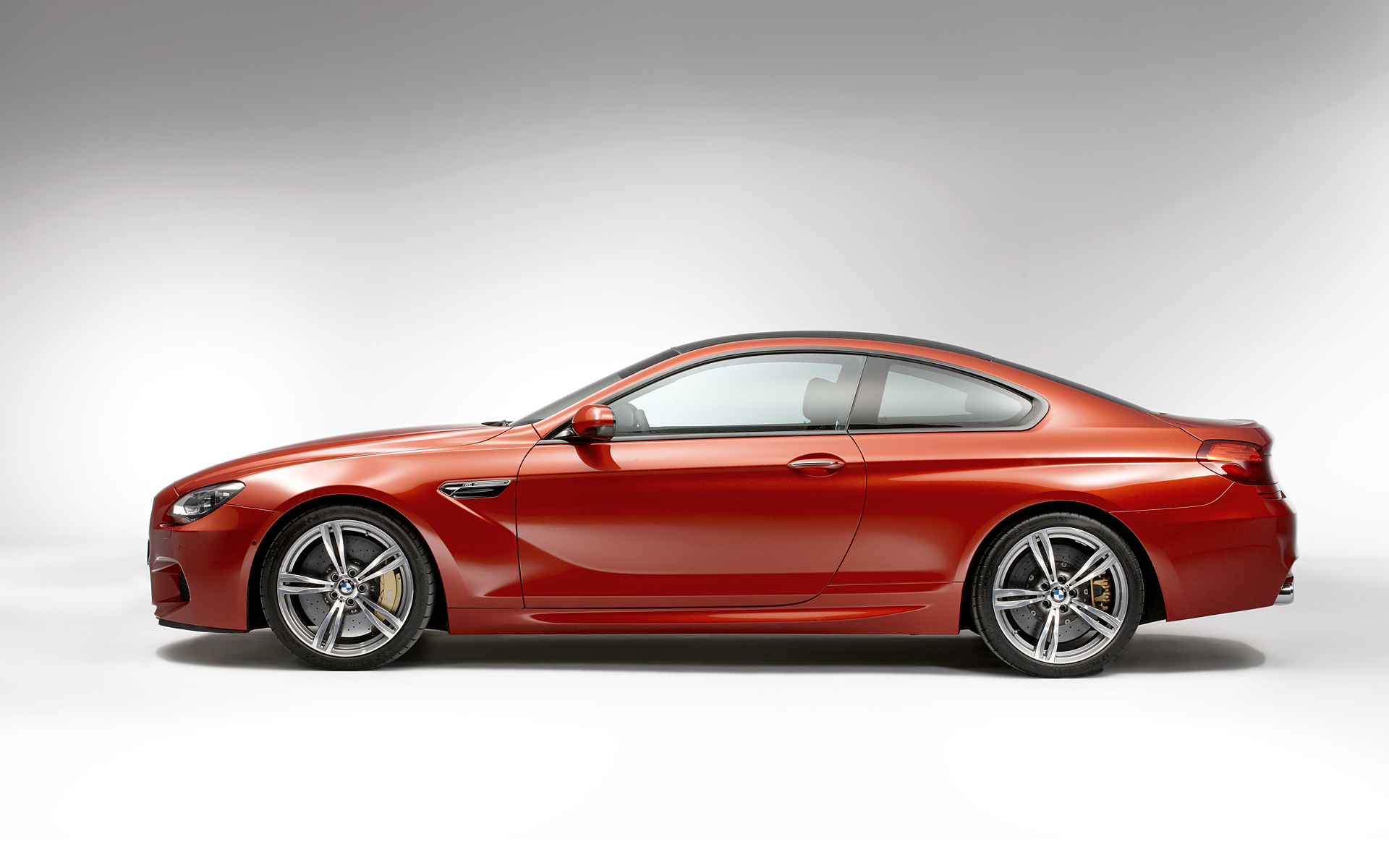  2013 BMW M6 Coupe Wallpaper.