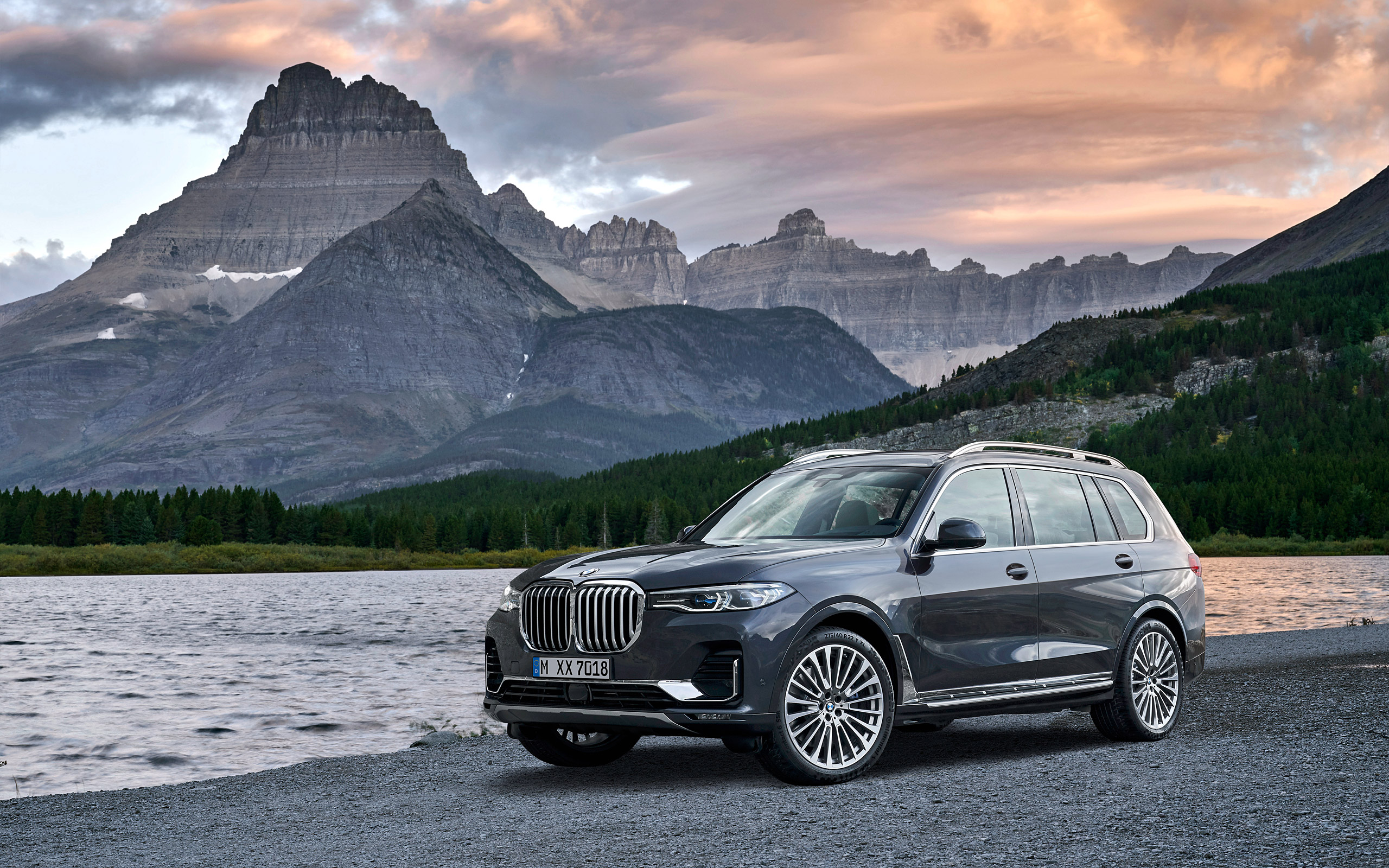  2019 BMW X7 Wallpaper.