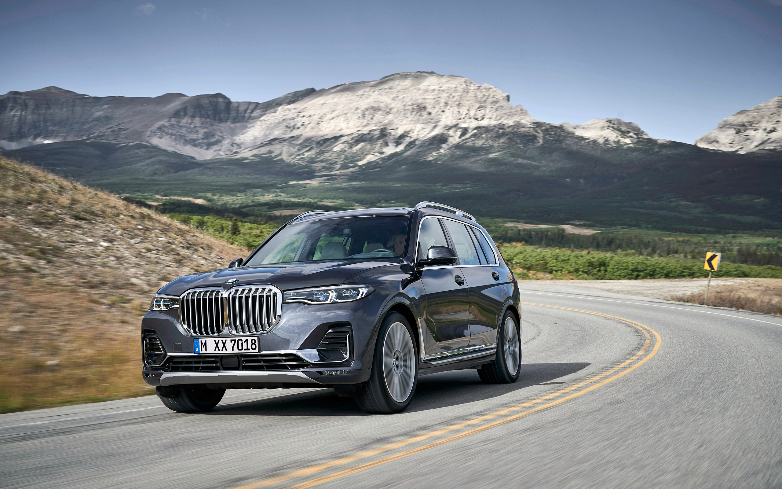  2019 BMW X7 Wallpaper.