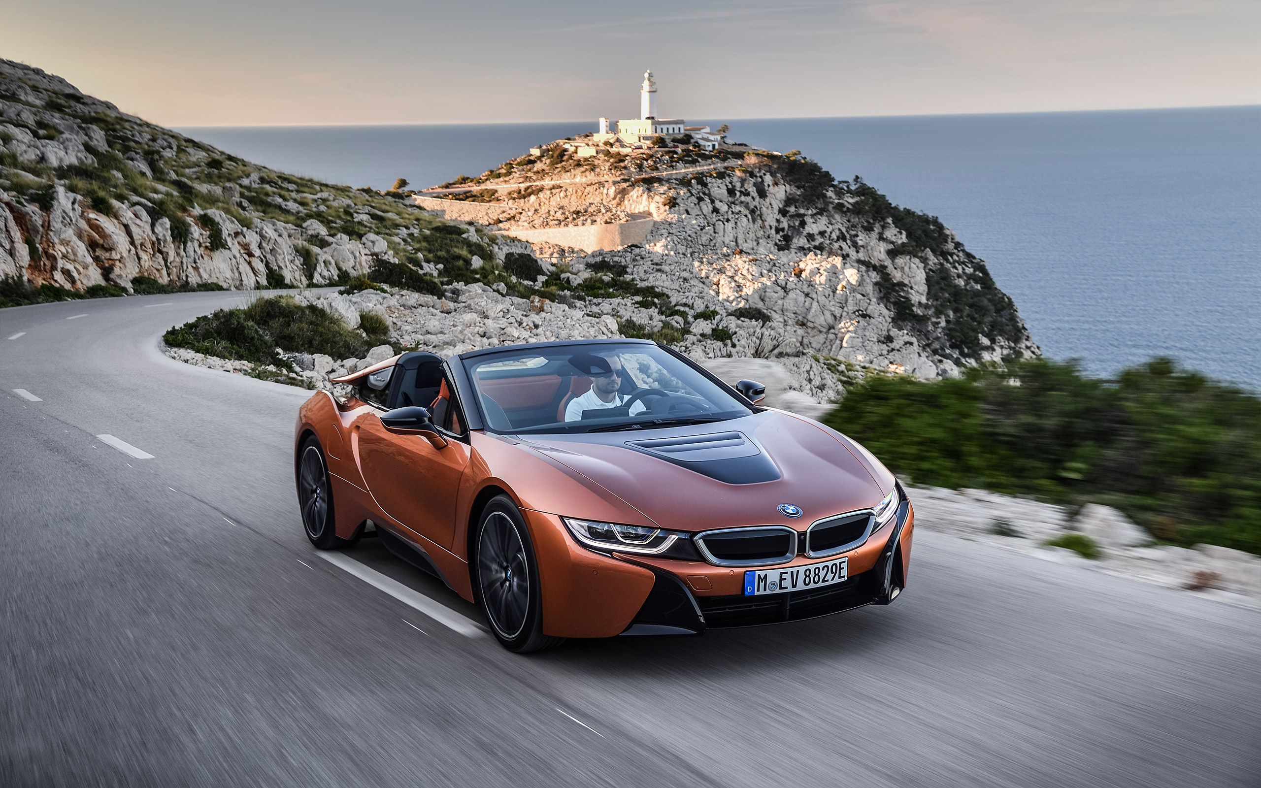  2019 BMW i8 Roadster Wallpaper.