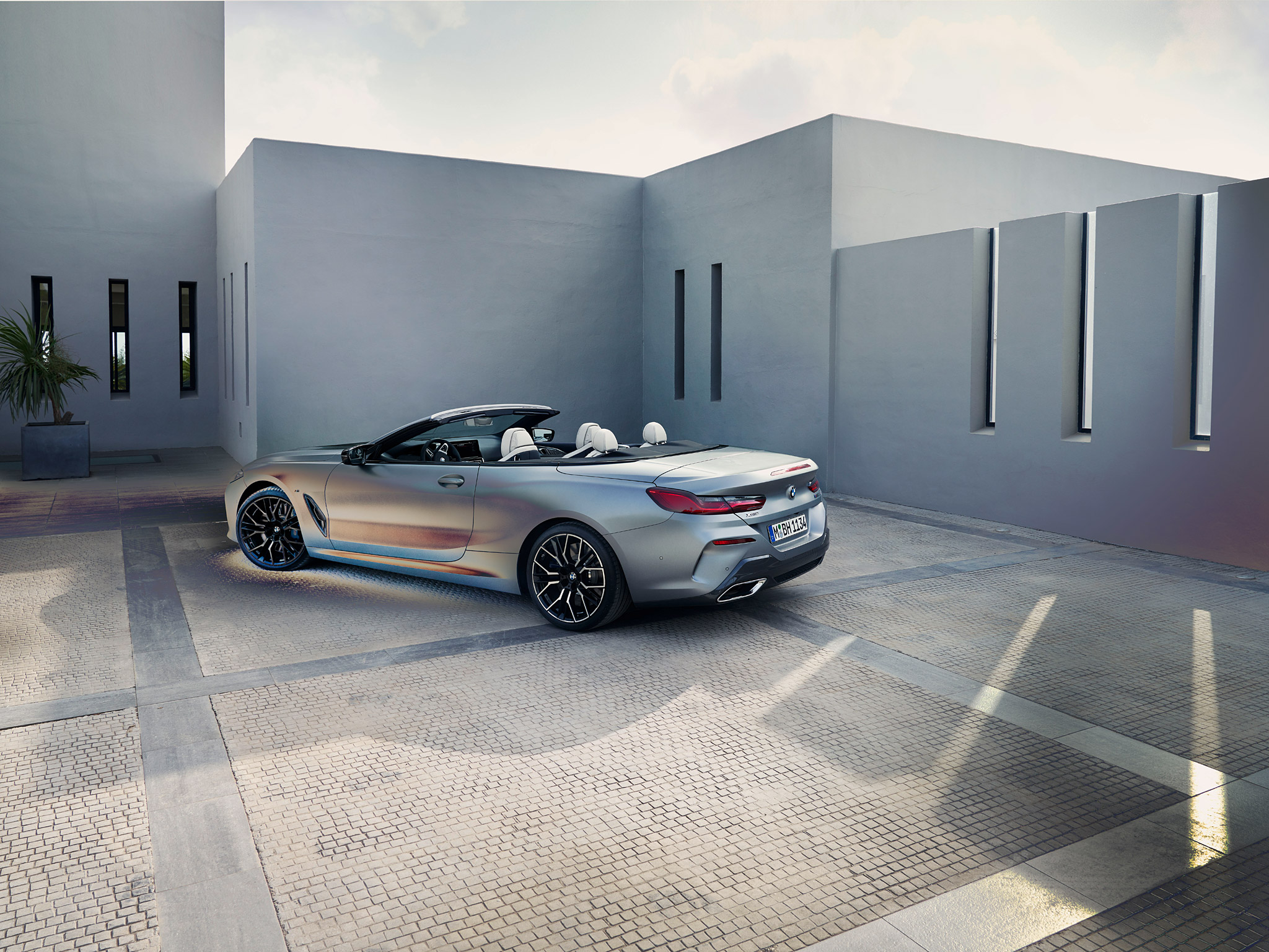  2023 BMW 8-Series Wallpaper.