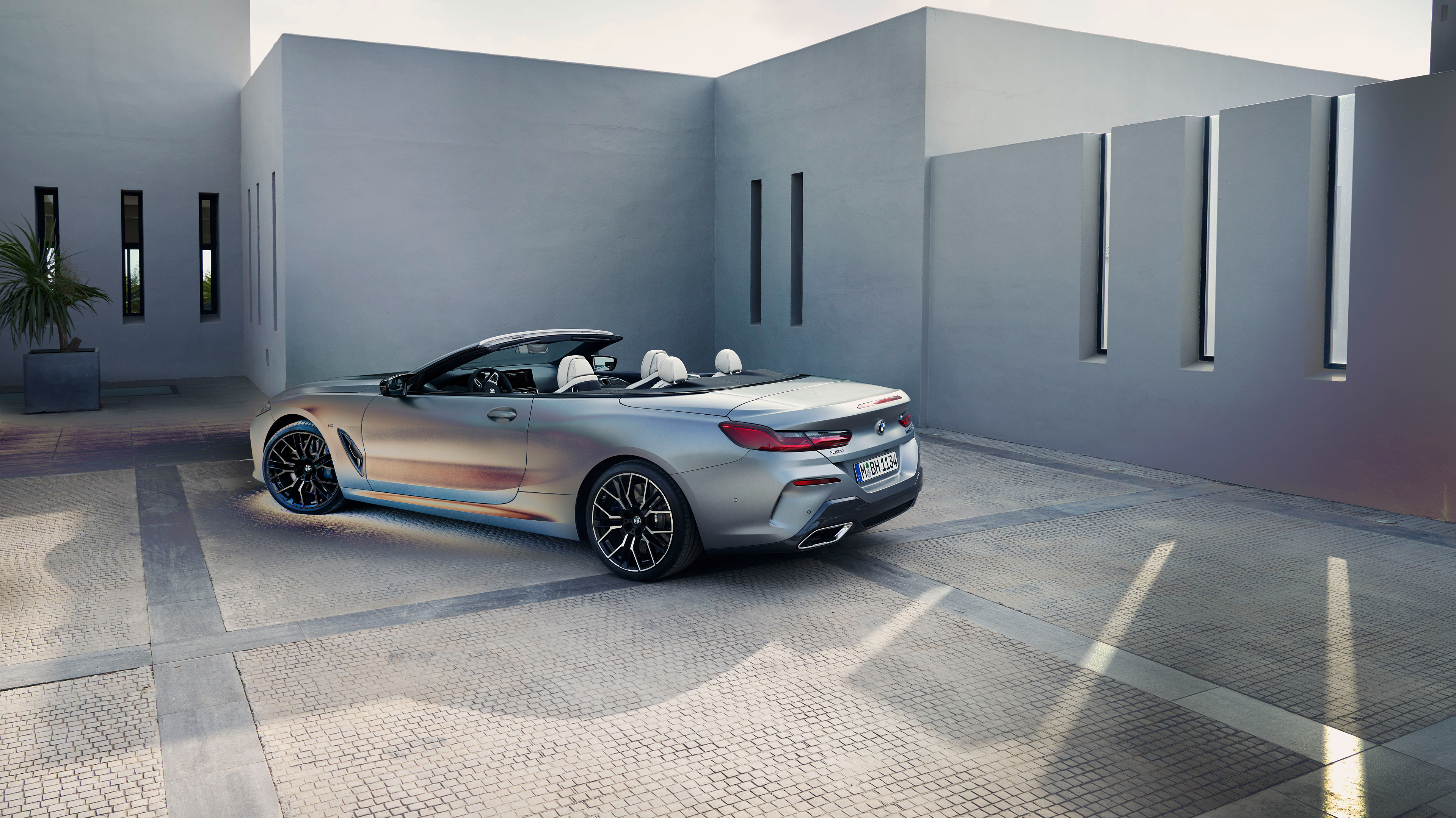  2023 BMW 8-Series Wallpaper.