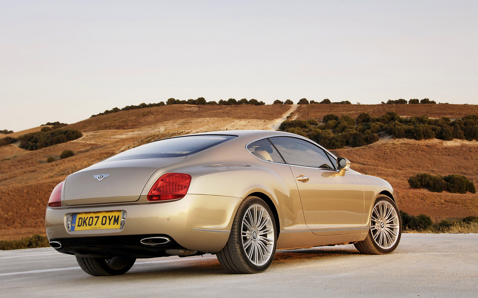  2007 Bentley Continental GT Speed Wallpaper.