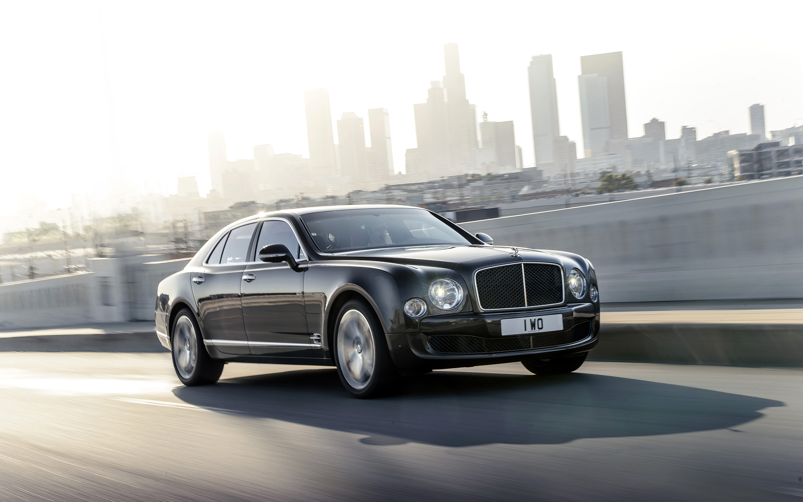  2015 Bentley Mulsanne Speed Wallpaper.