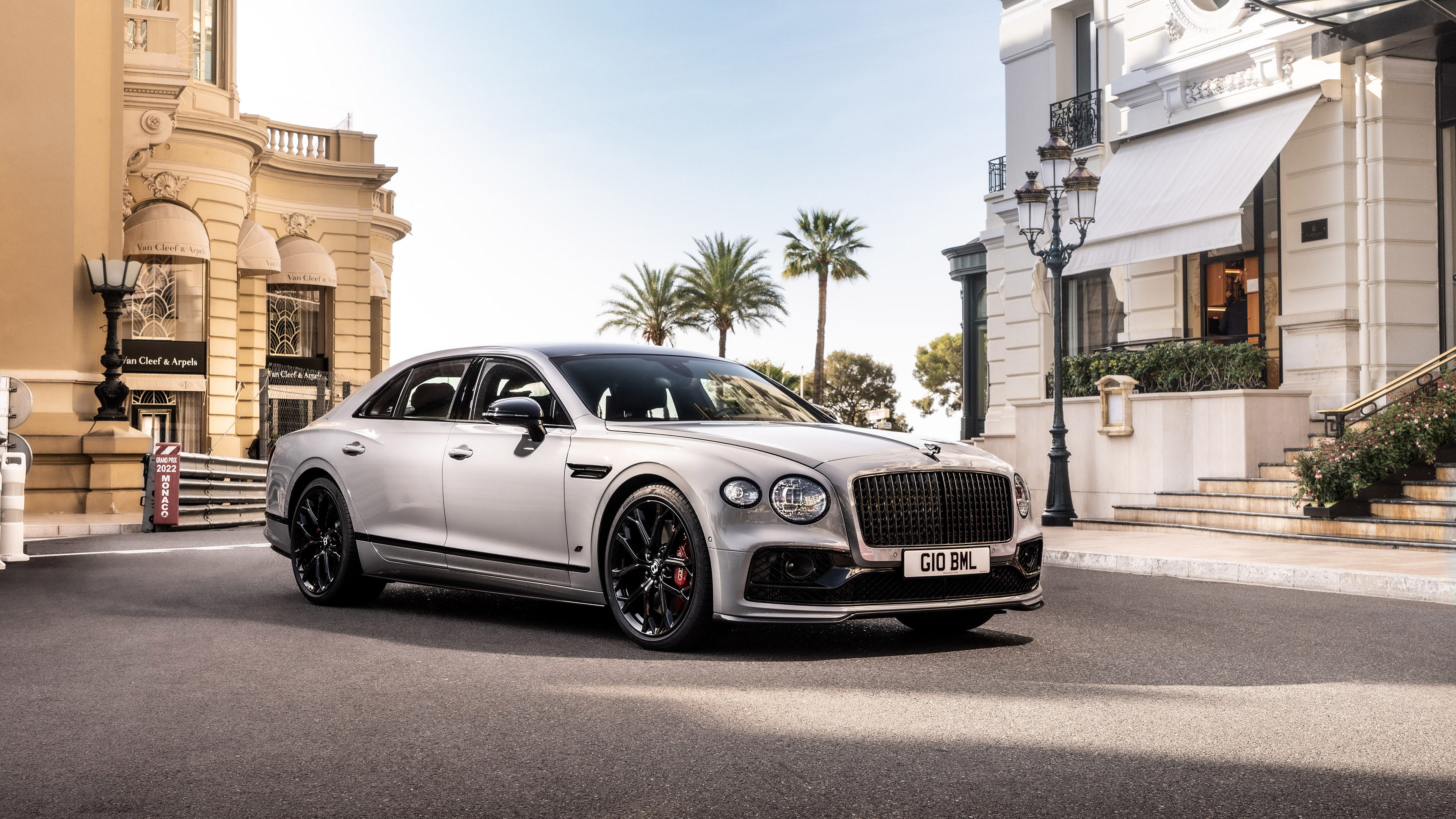  2023 Bentley Flying Spur S Wallpaper.