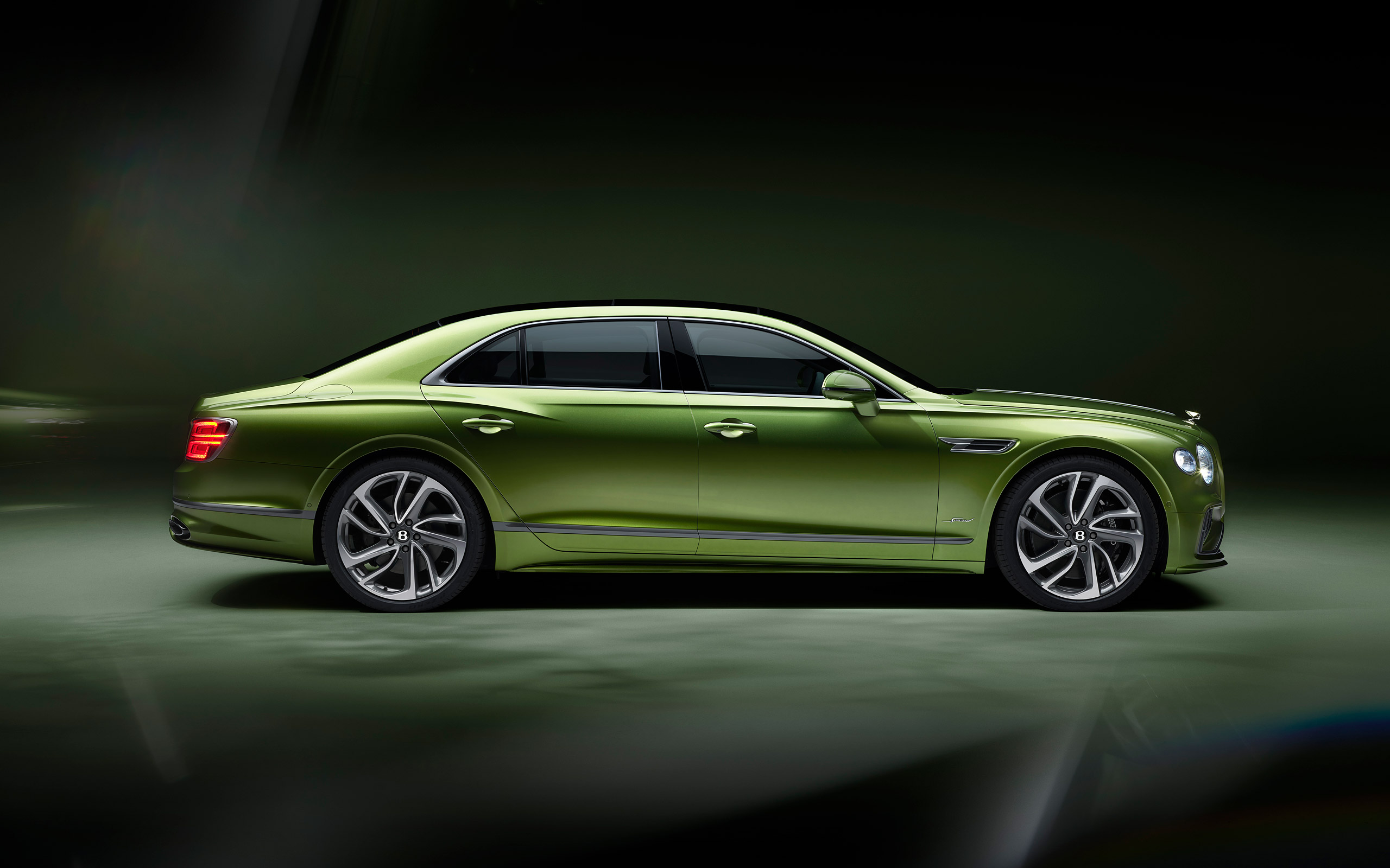  2025 Bentley Flying Spur Speed Wallpaper.