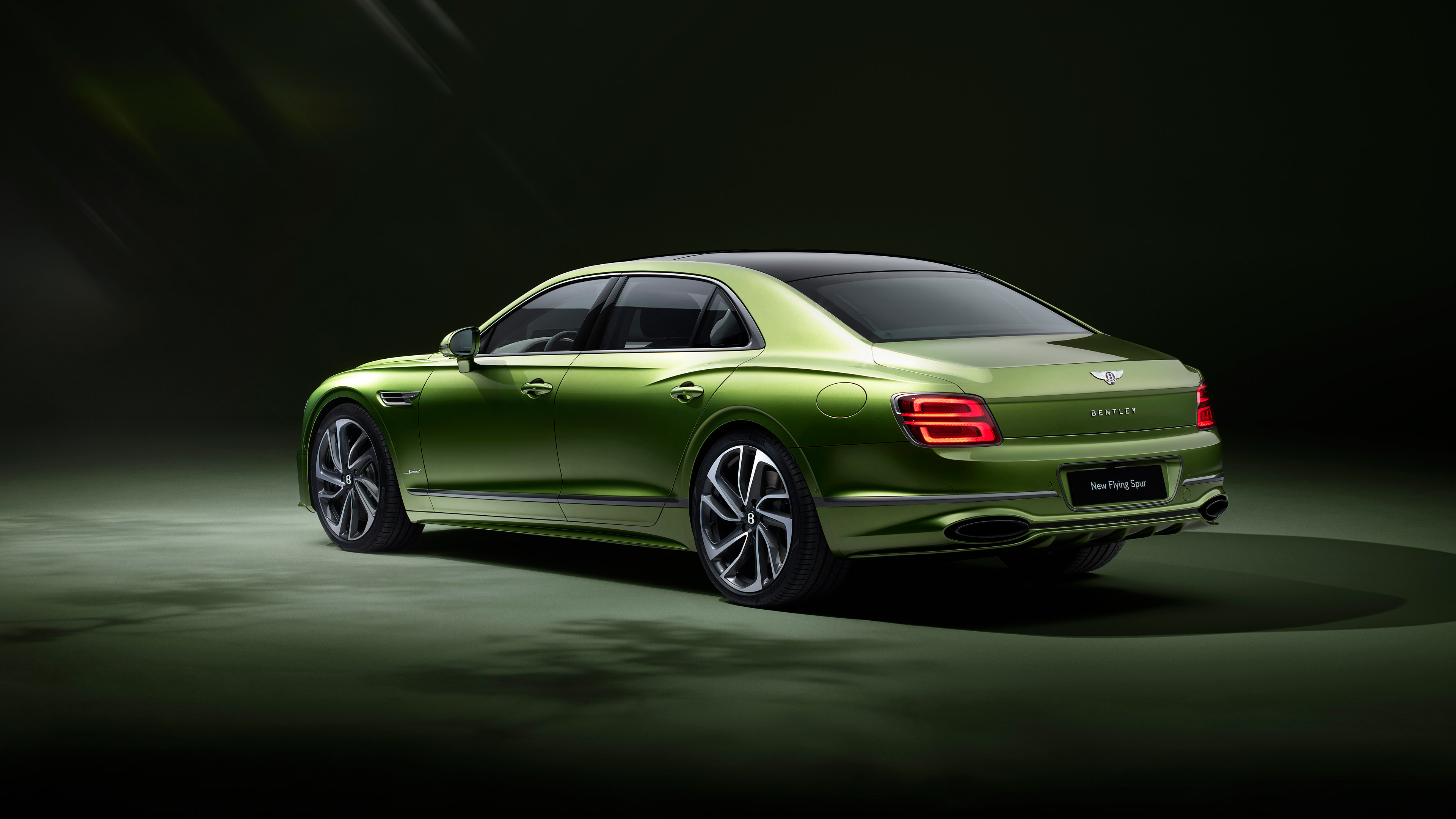  2025 Bentley Flying Spur Speed Wallpaper.