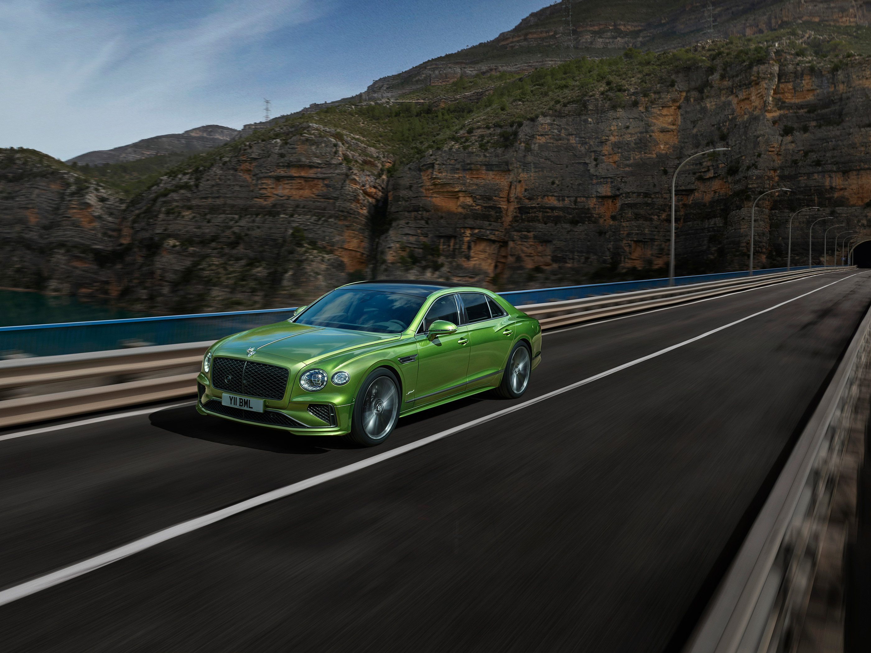  2025 Bentley Flying Spur Speed Wallpaper.