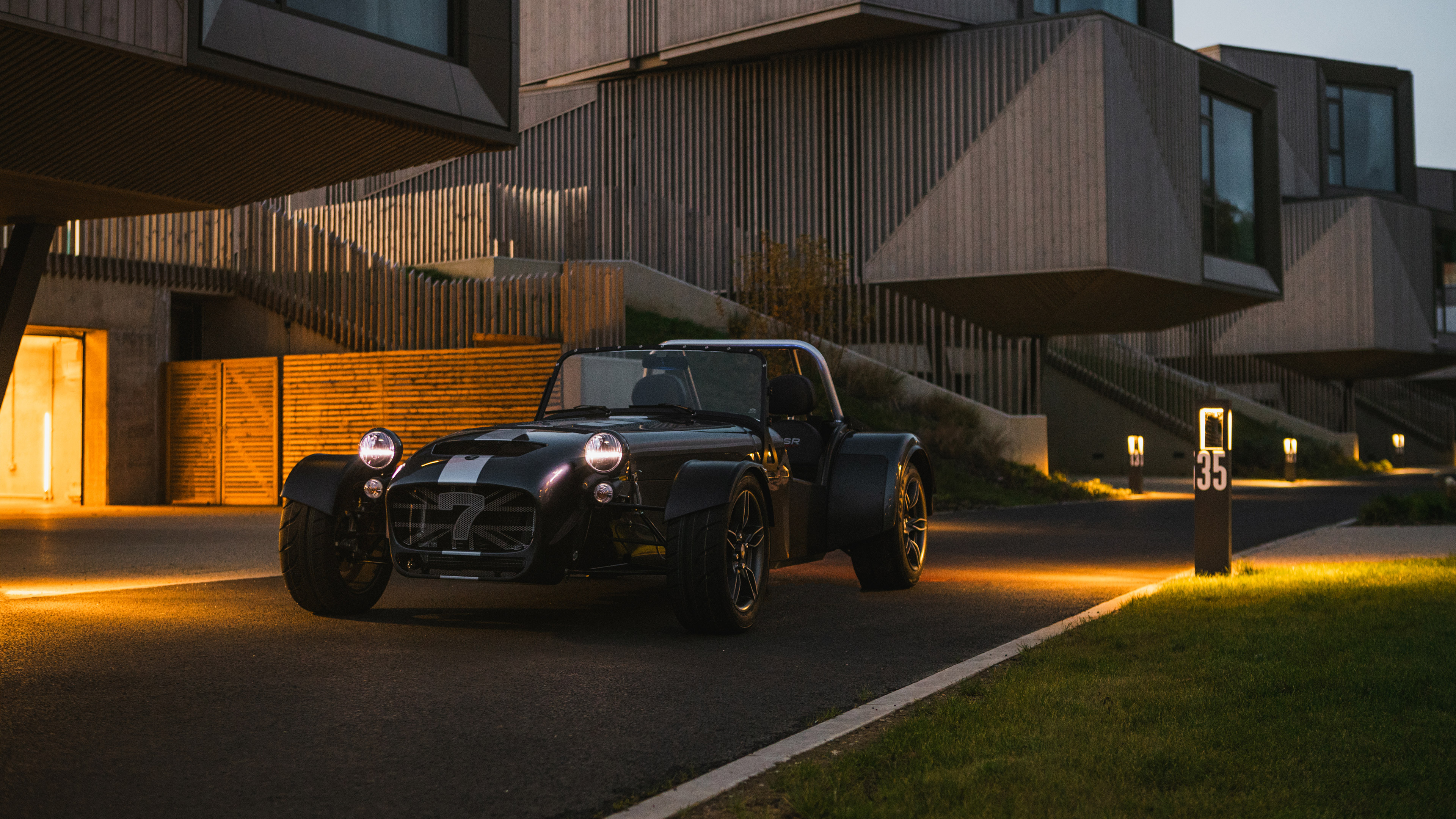  2025 Caterham Seven CSR Twenty Wallpaper.