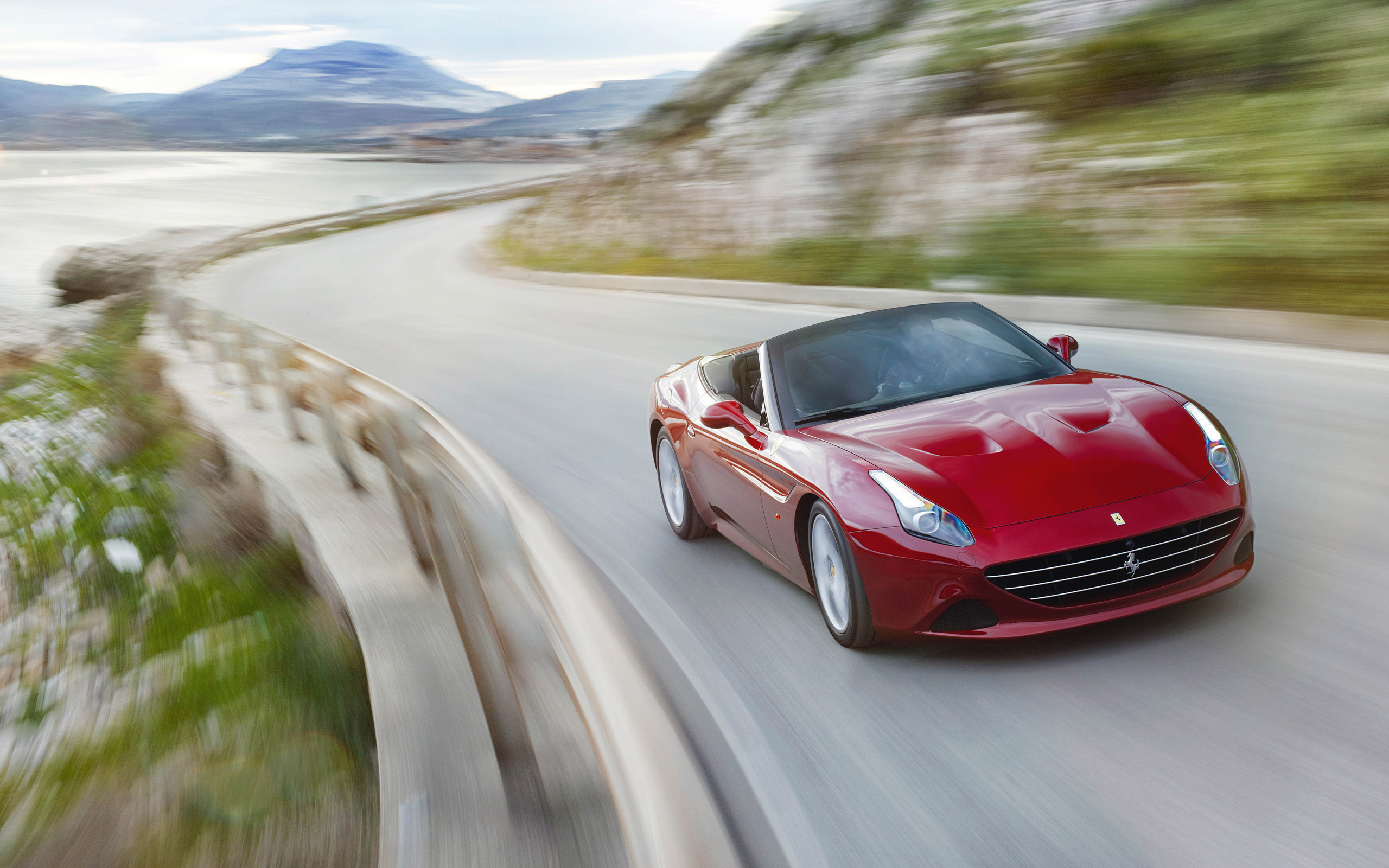  2015 Ferrari California T  Wallpaper.