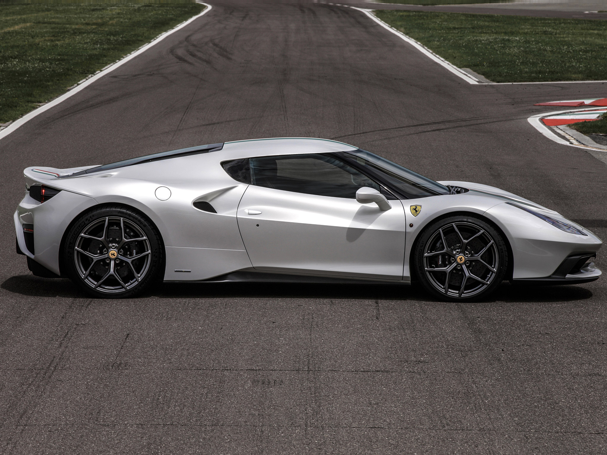  2016 Ferrari 458 MM Speciale Wallpaper.