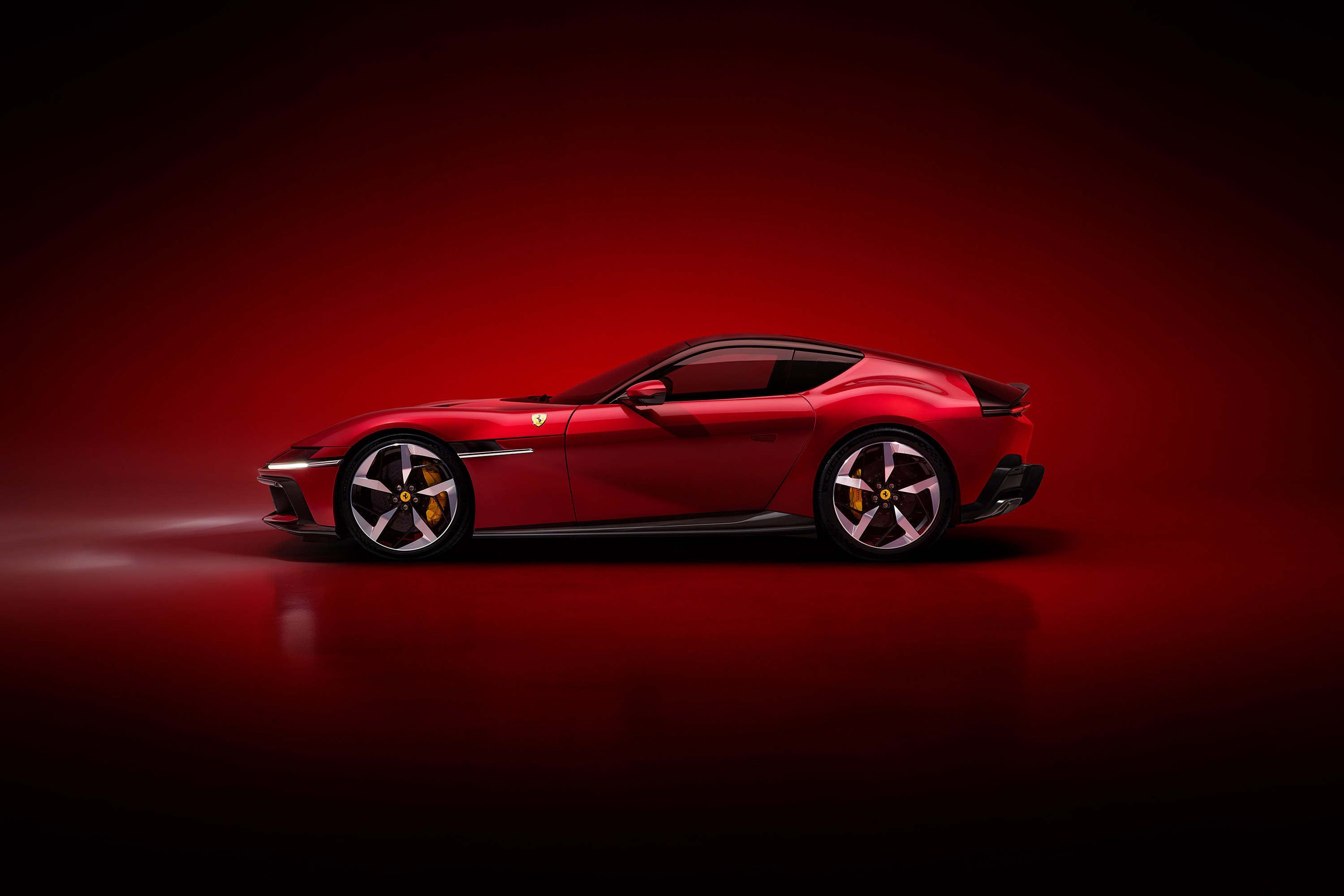  2025 Ferrari 12Cilindri Wallpaper.