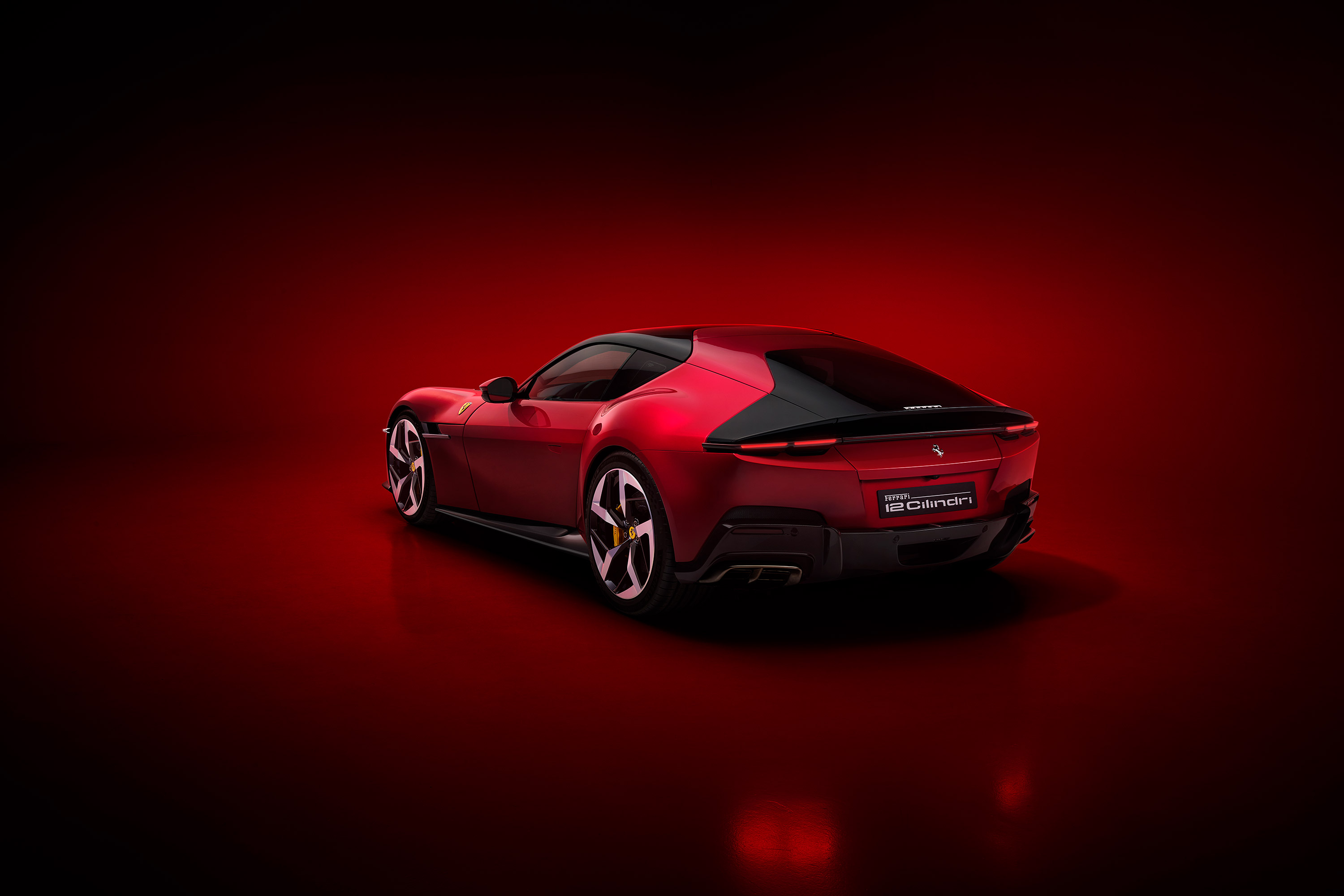  2025 Ferrari 12Cilindri Wallpaper.